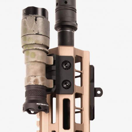 MAGPUL M-LOCK OFFSET LIGHT-OPTIC MOUNT ALUMINIUM